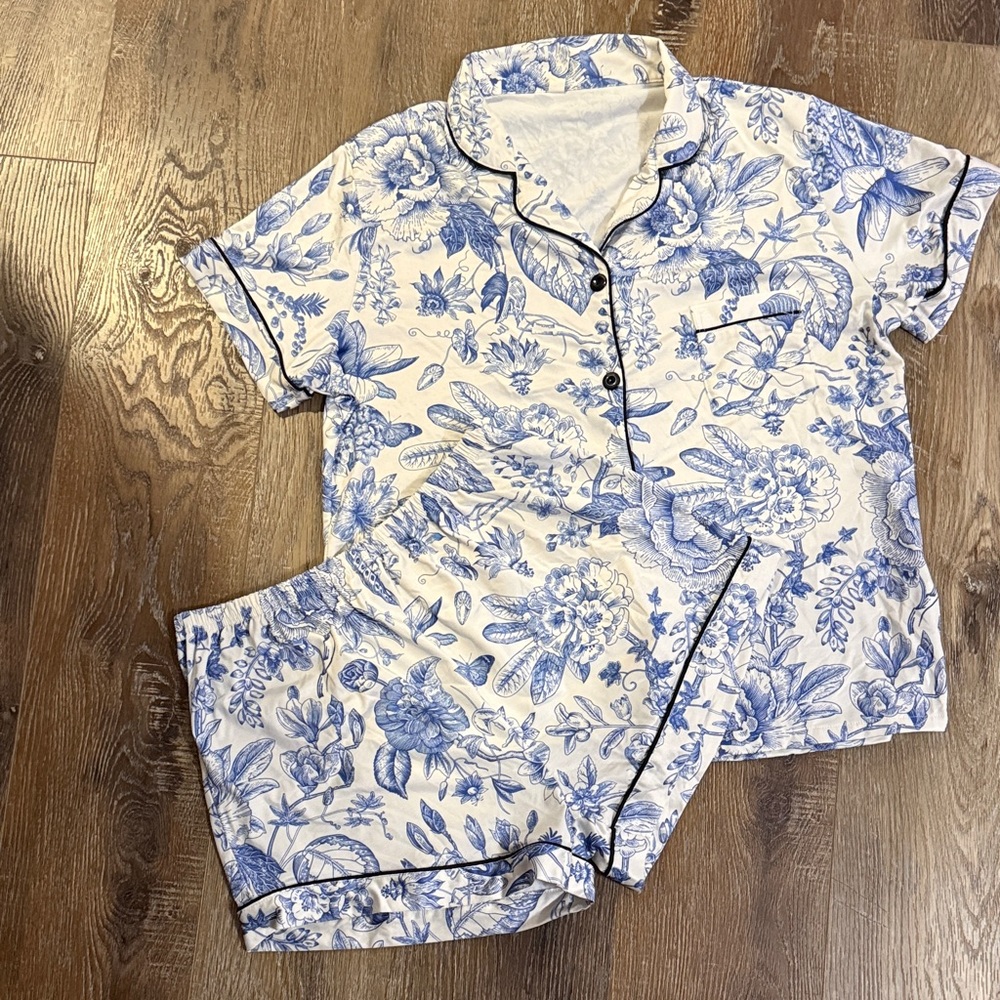 💙Blue Floral Pajamas Set, Womens L fits like M